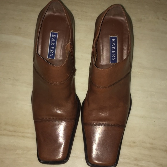 Bakers Brown Leathers Mule - Picture 6 of 6